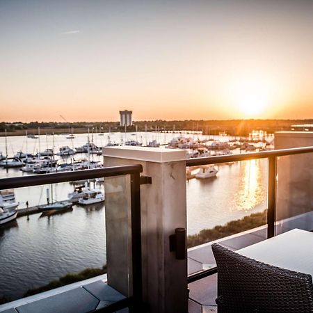 Hilton Garden Inn Charleston Waterfront/Downtown Esterno foto