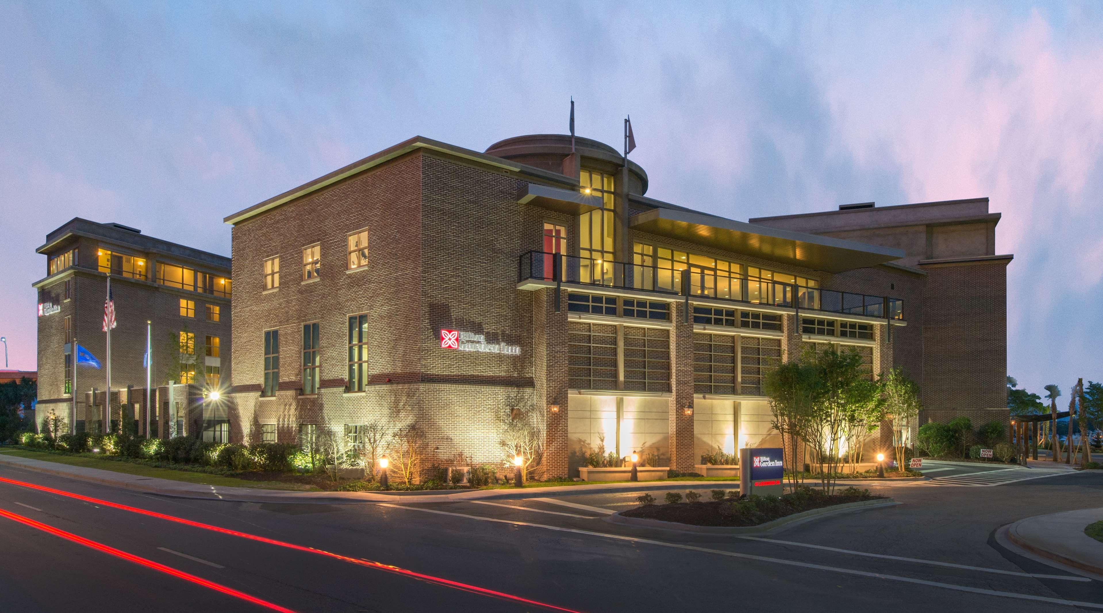 Hilton Garden Inn Charleston Waterfront/Downtown Esterno foto