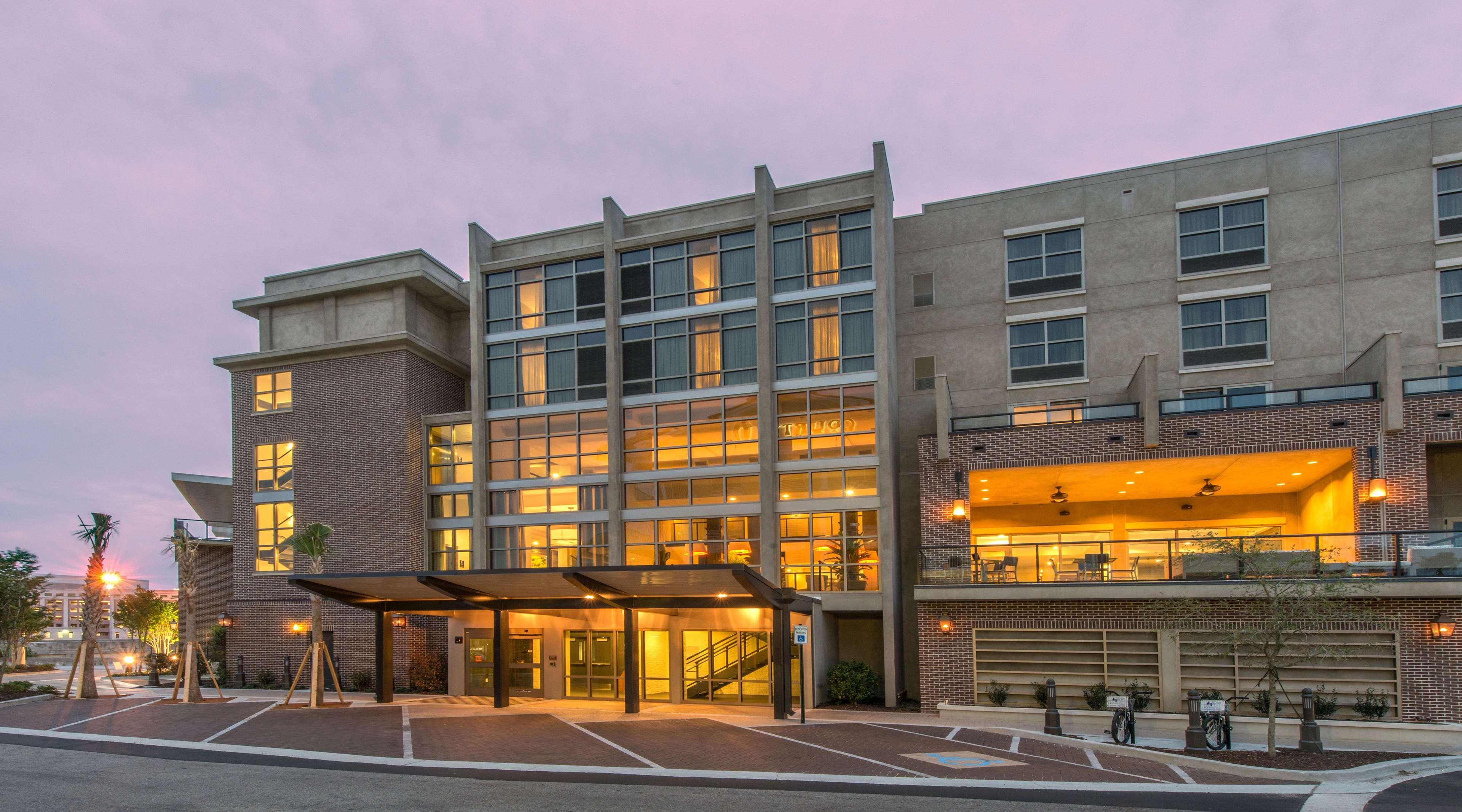 Hilton Garden Inn Charleston Waterfront/Downtown Esterno foto