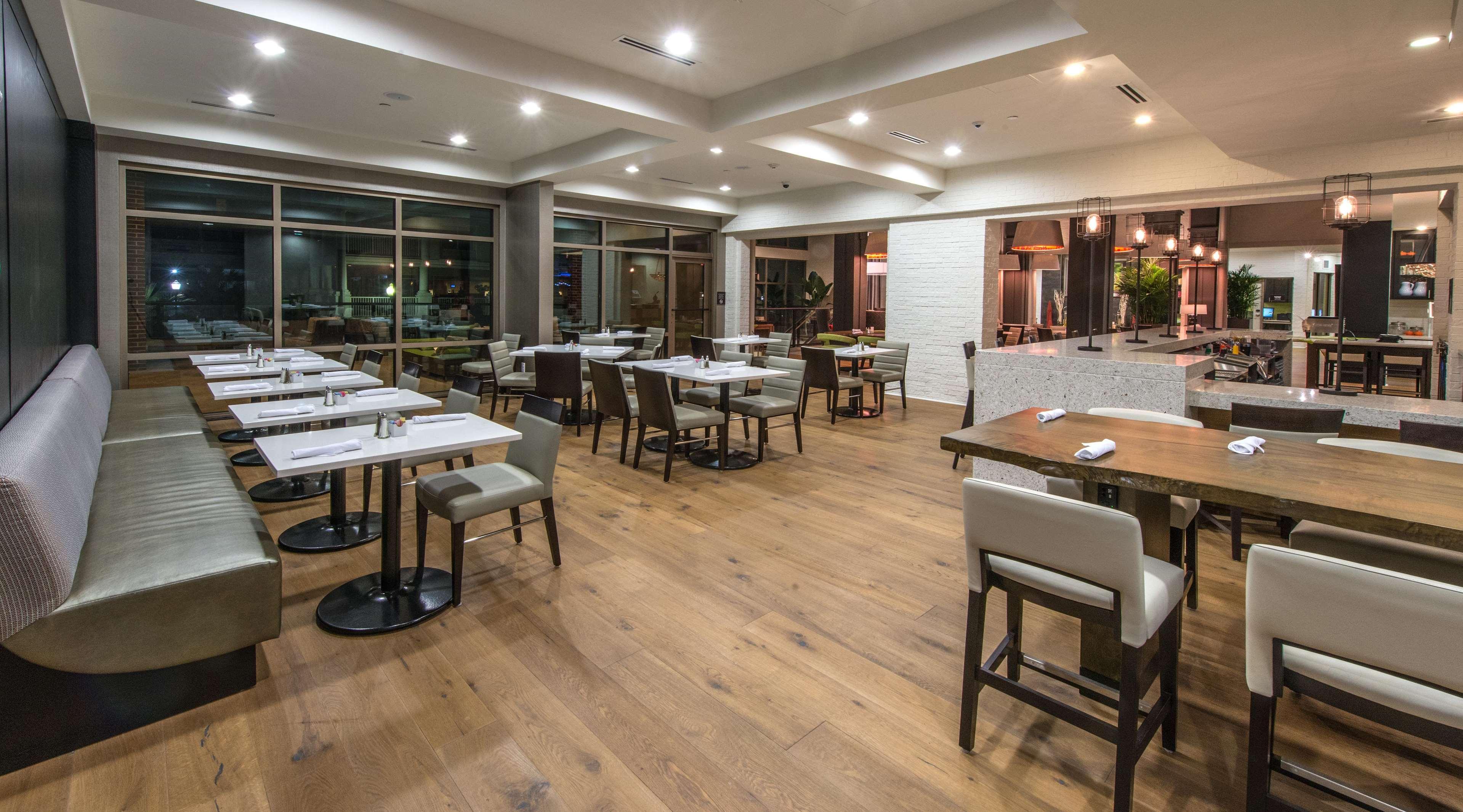 Hilton Garden Inn Charleston Waterfront/Downtown Esterno foto