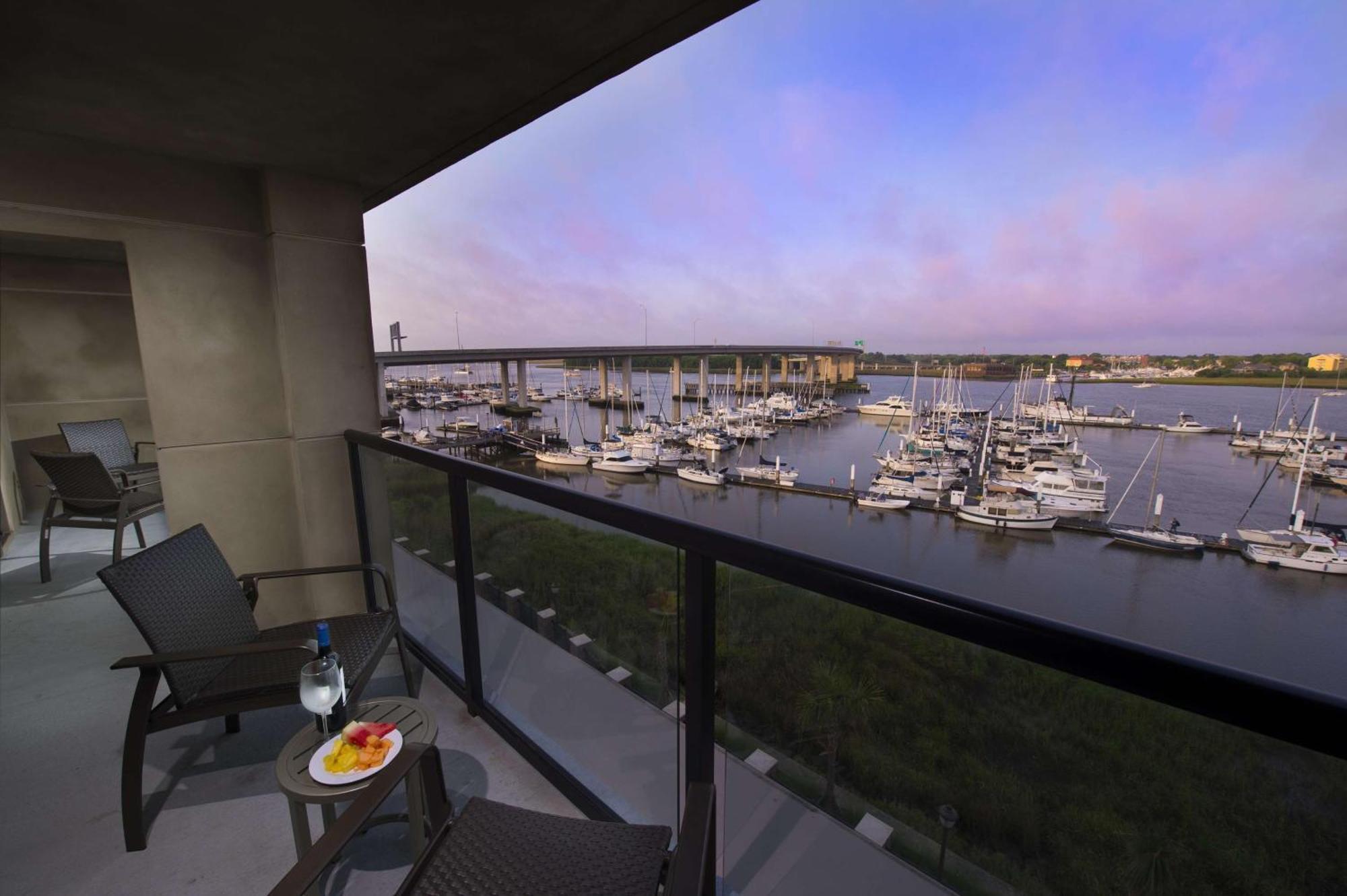 Hilton Garden Inn Charleston Waterfront/Downtown Esterno foto